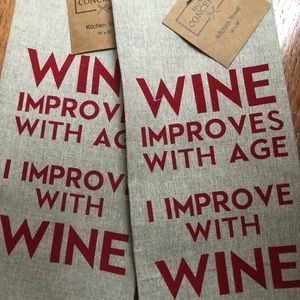 Set of 2 kitchen towels -brand new with tags